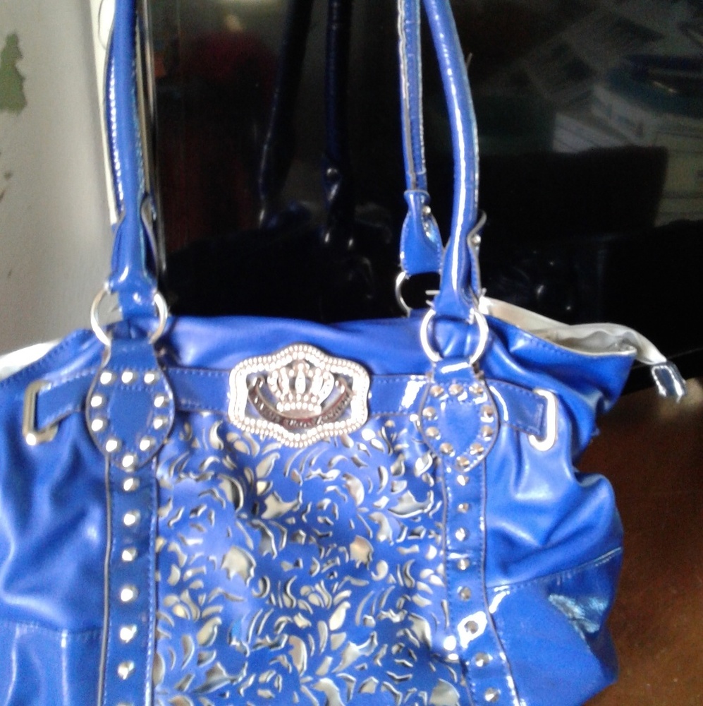 Large shoulder purse